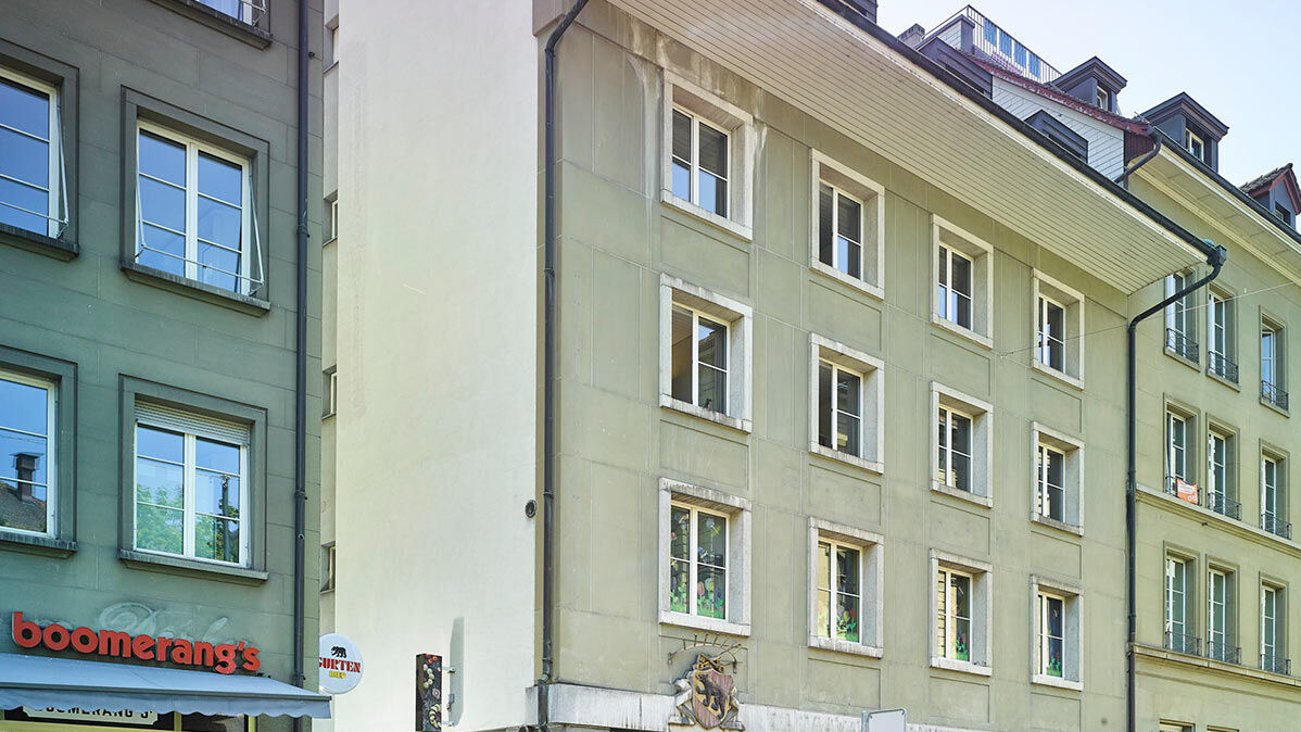 Gebäude und Eingang Ambi Bern